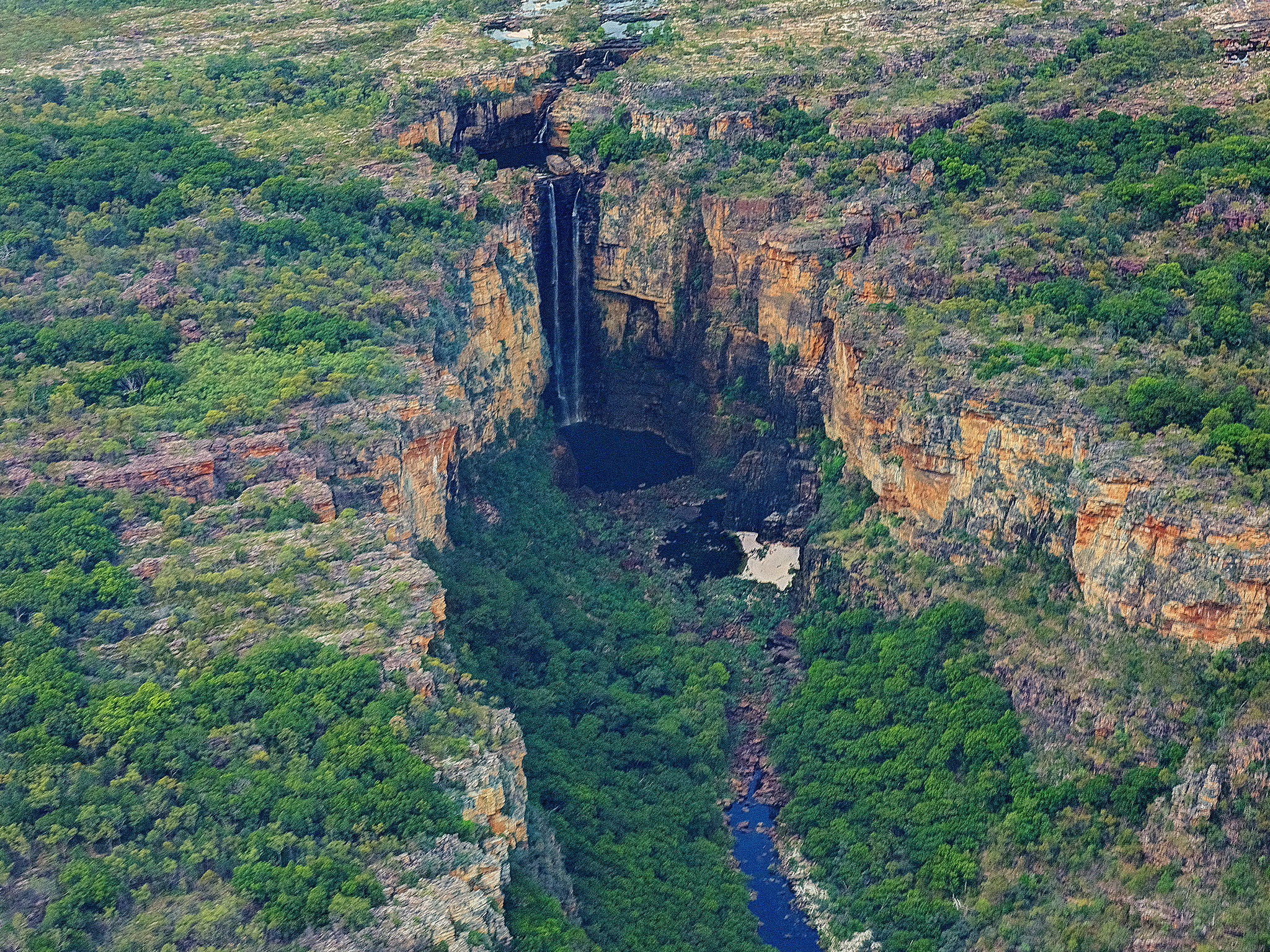 How big is Kakadu National Park?